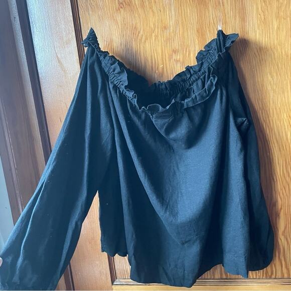 A New Day Black Ruffle Off the Shoulder Blouse - Picture 1 of 4